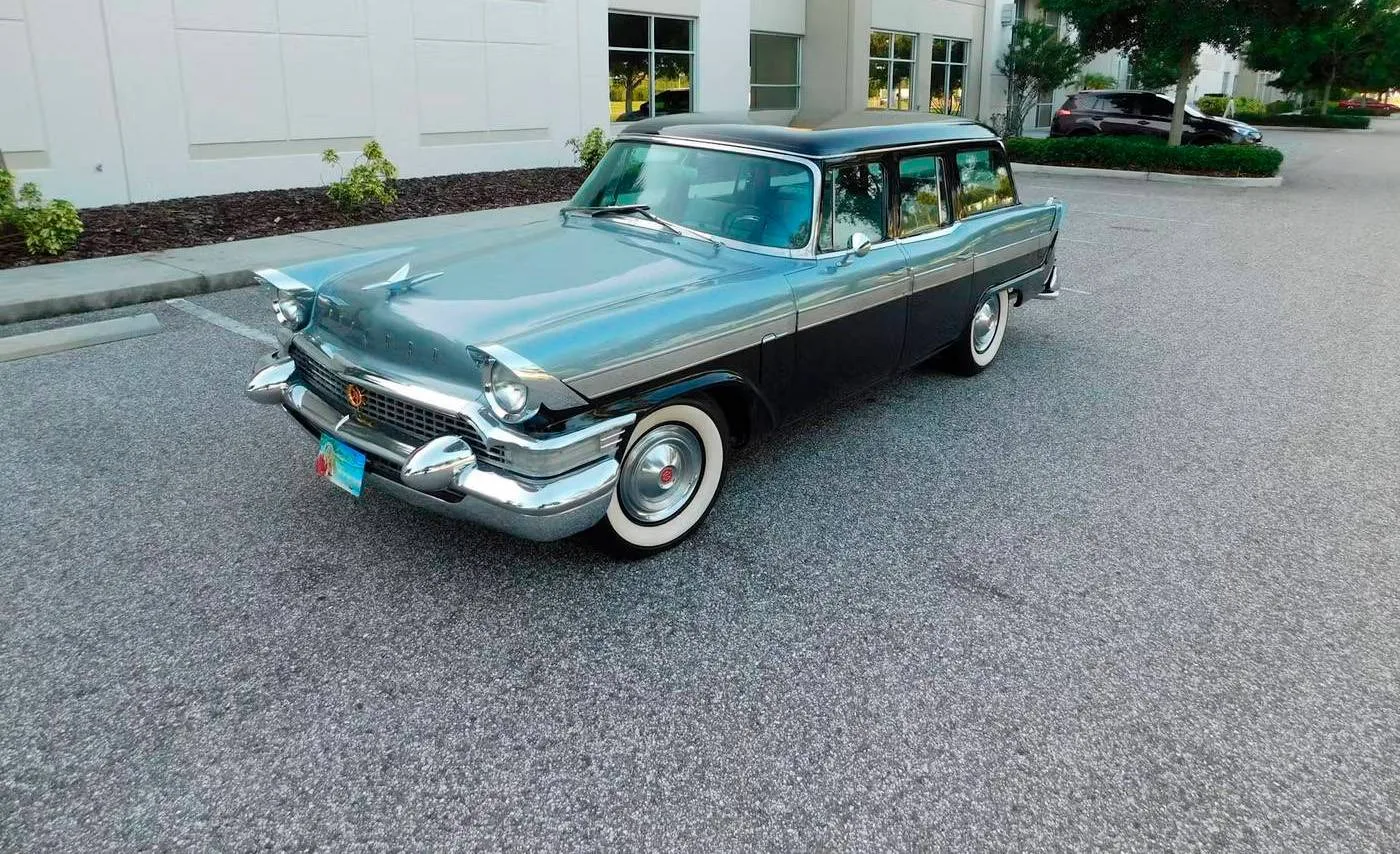 1957 Packard Clipper Wagon